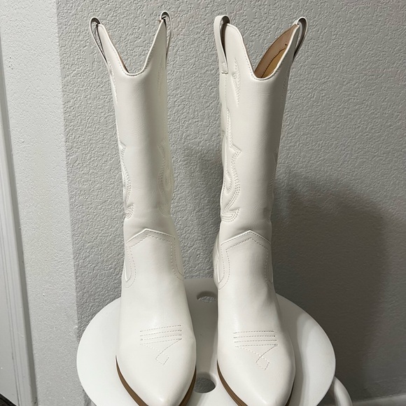 SOLD - Picture 2 of 7